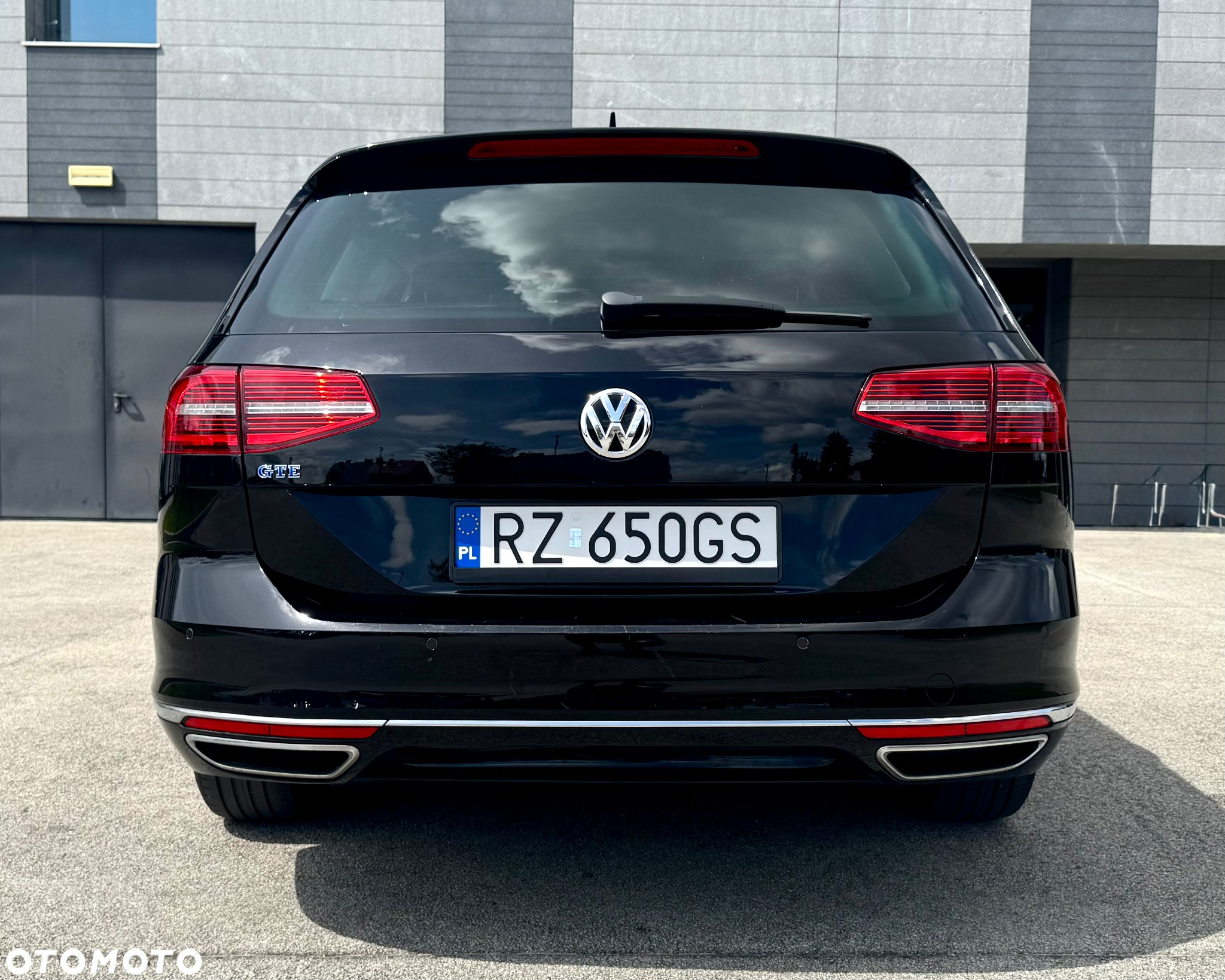 Volkswagen Passat - 8