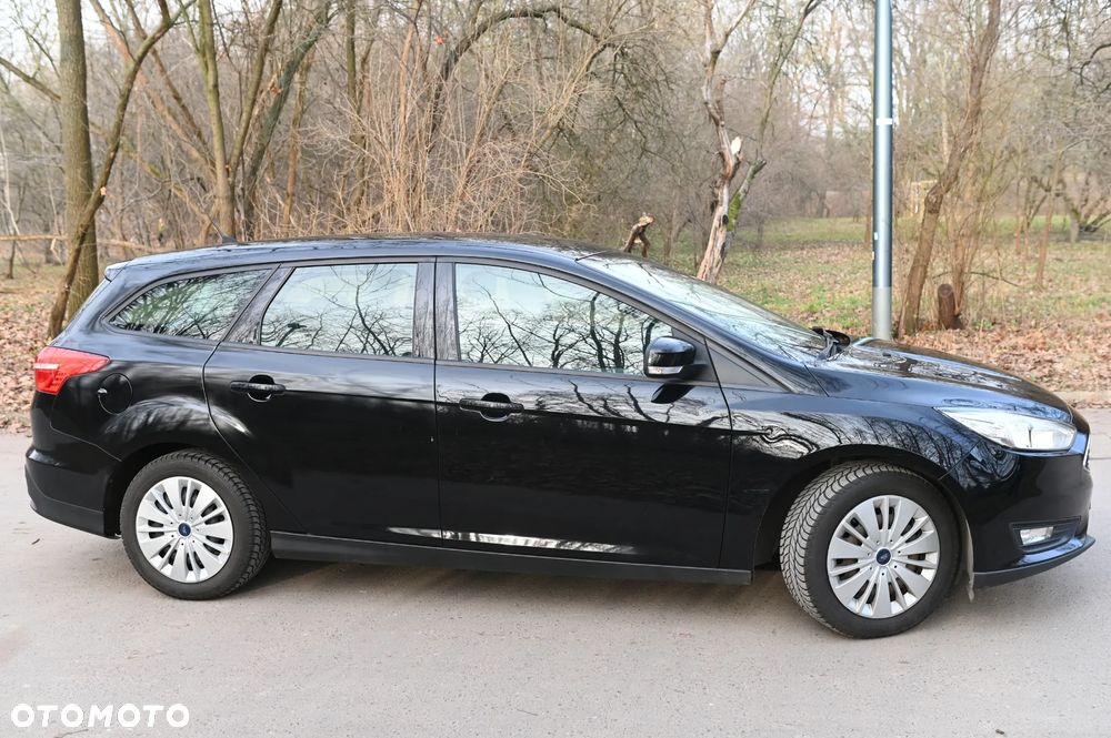 Ford Focus 1.6 Trend - 4
