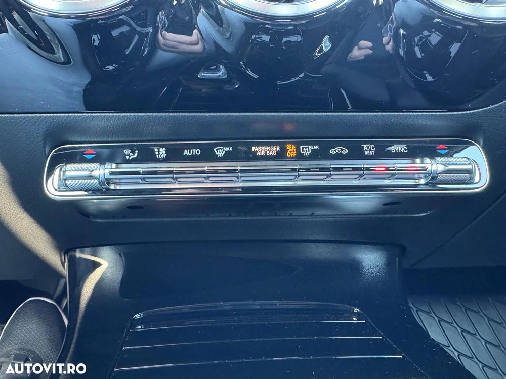 Mercedes-Benz A 180 7G-DCT AMG Line - 20