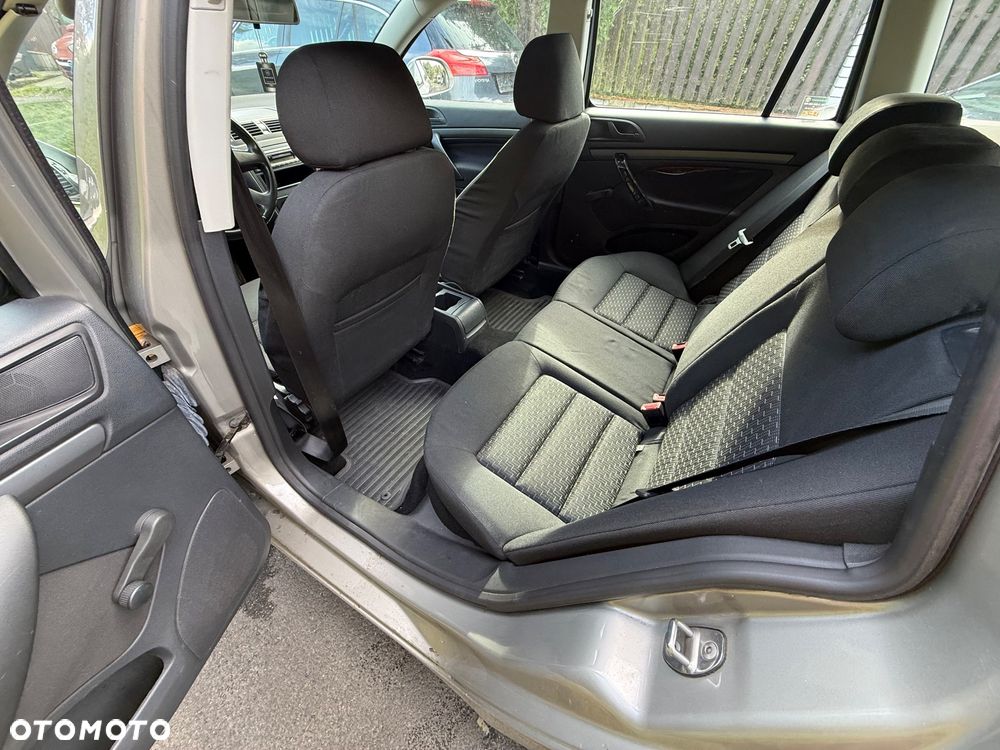 Skoda Octavia 1.4 TSI Ambiente - 4