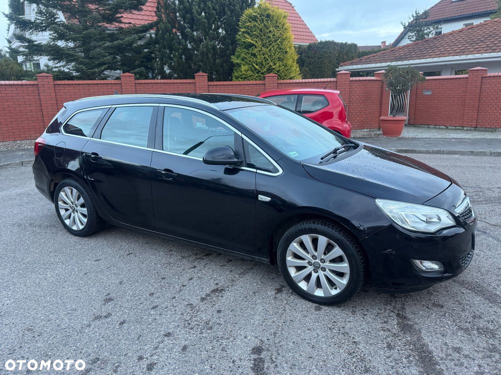 Opel Astra 1.4 T Cosmo - 4