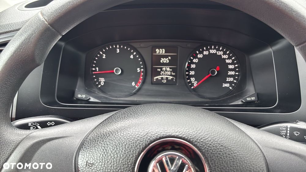 Volkswagen Transporter - 16