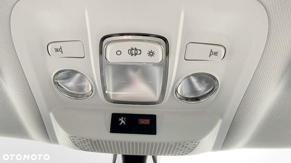 Peugeot 2008 - 13