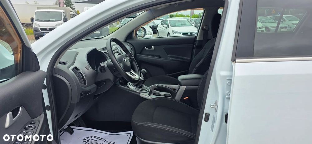 Kia Sportage - 11