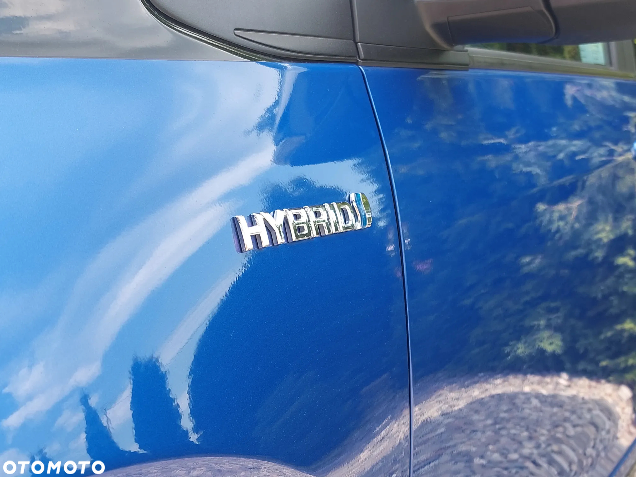 Toyota Yaris Hybrid 100 Selection - 34