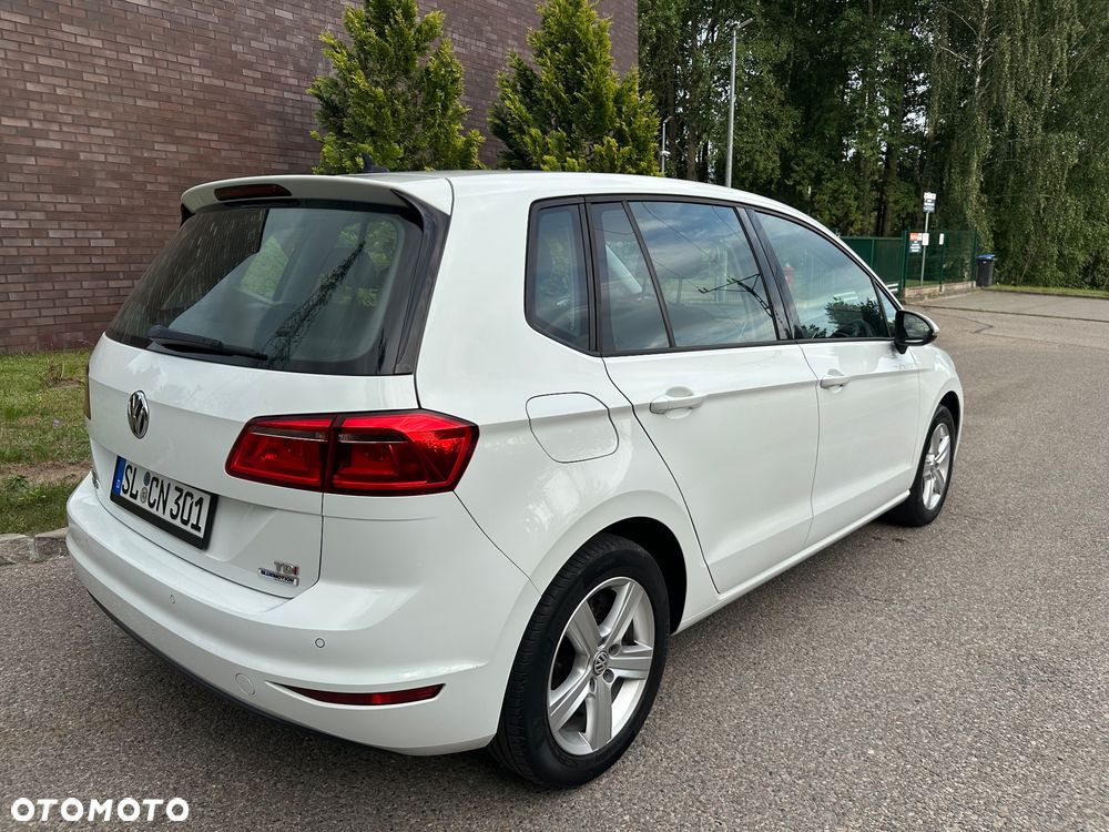Volkswagen Golf - 9