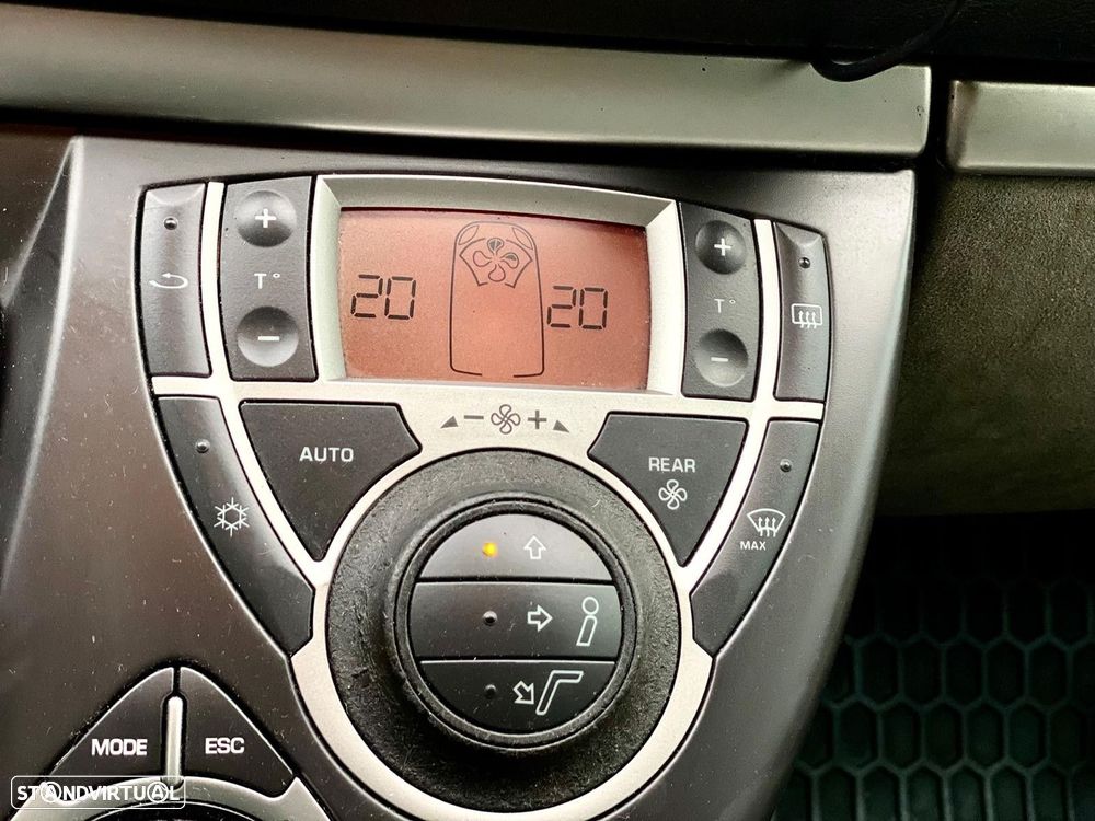 Peugeot 807 2.2 HDi Pullman - 19