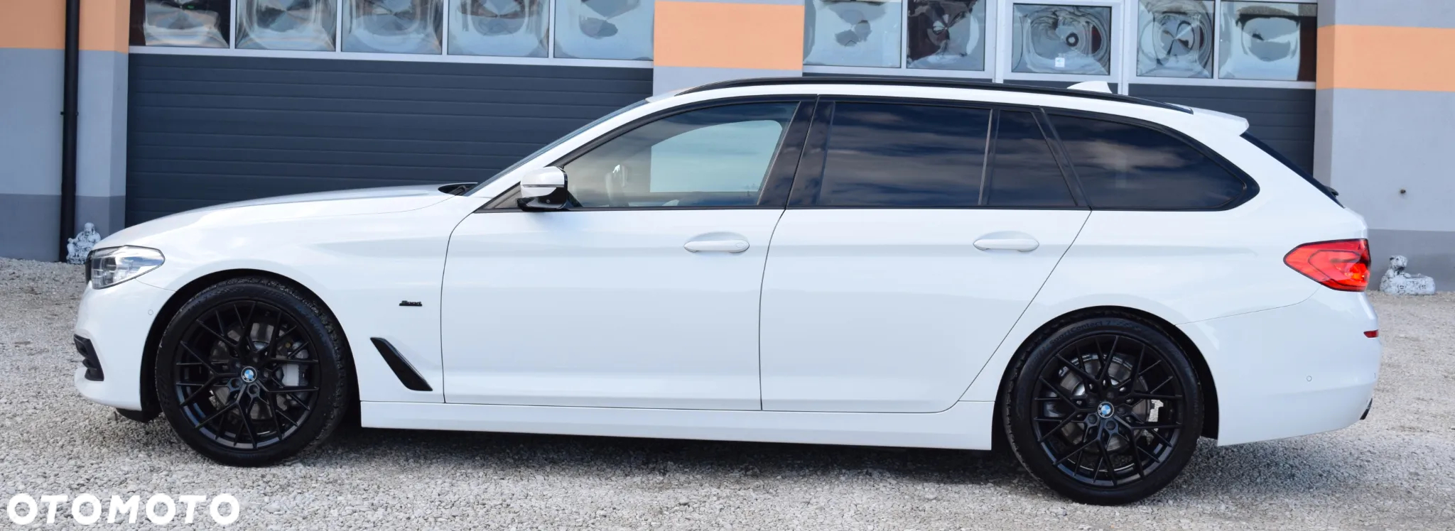 BMW Seria 5 525d Touring Sport Line - 13