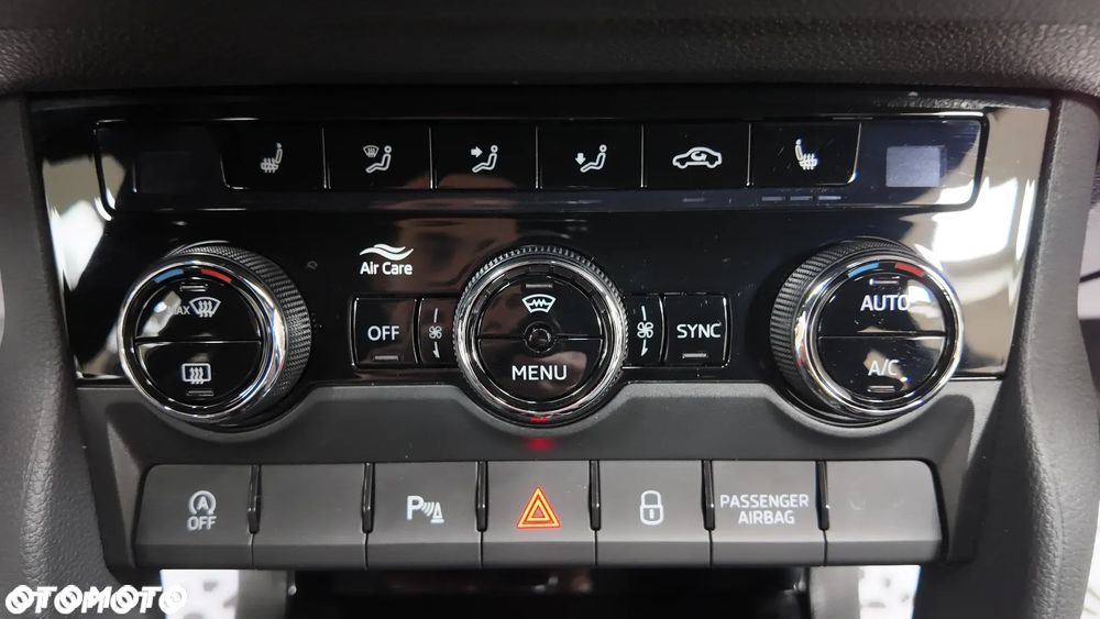 Skoda Karoq 2.0 TDI SCR 4x2 Sportline - 26