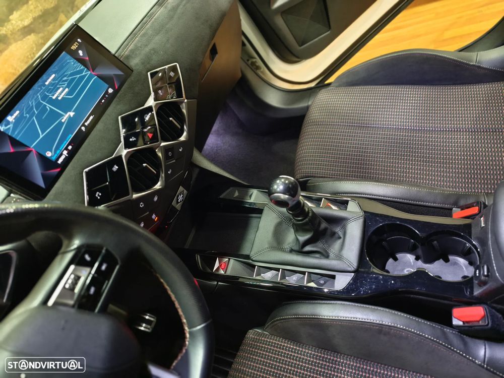 DS DS3 Crossback 1.2 PureTech Performance Line - 23