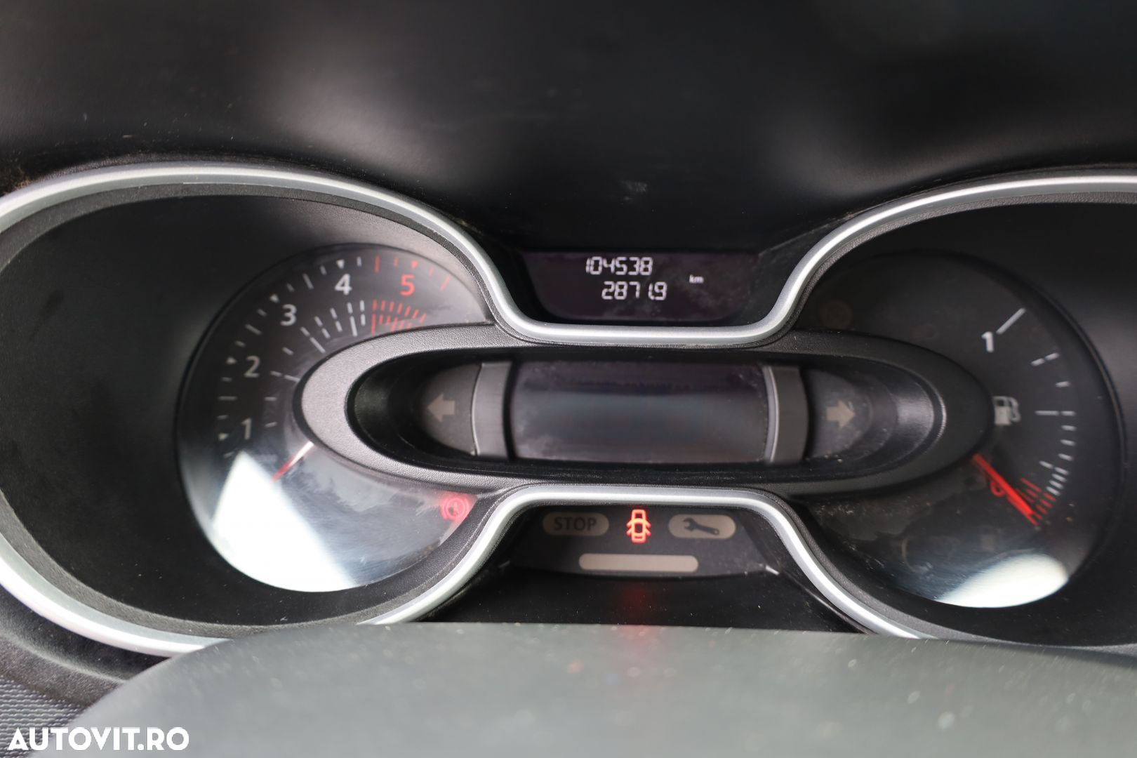 Renault Trafic - 16