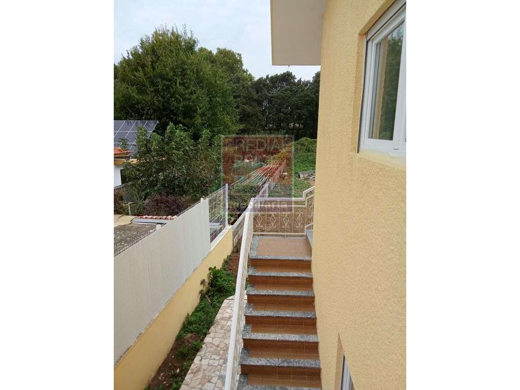 Moradia isolada T3+1 em Santa Maria de Lamas - Grande imagem: 3/39