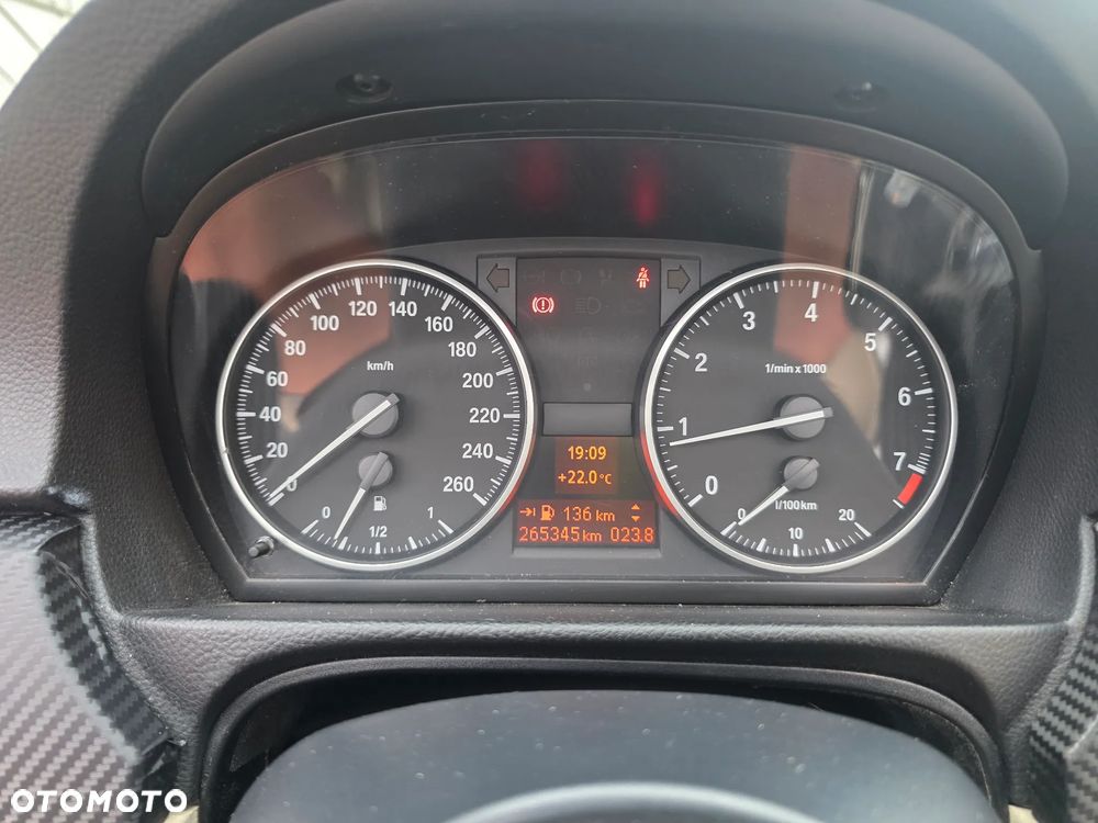 BMW Seria 3 320i - 14