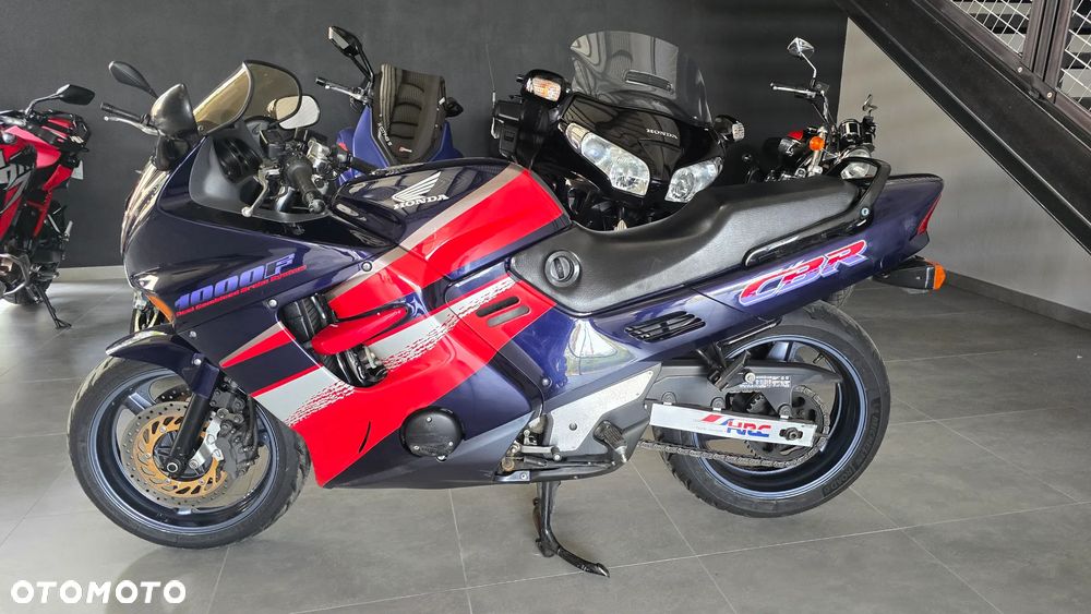 Honda CBR - 1