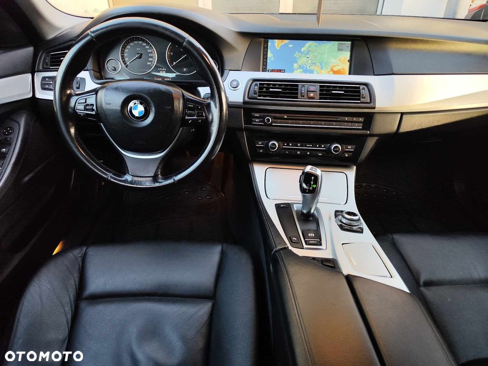 BMW Seria 5 520d BluePerformance - 13