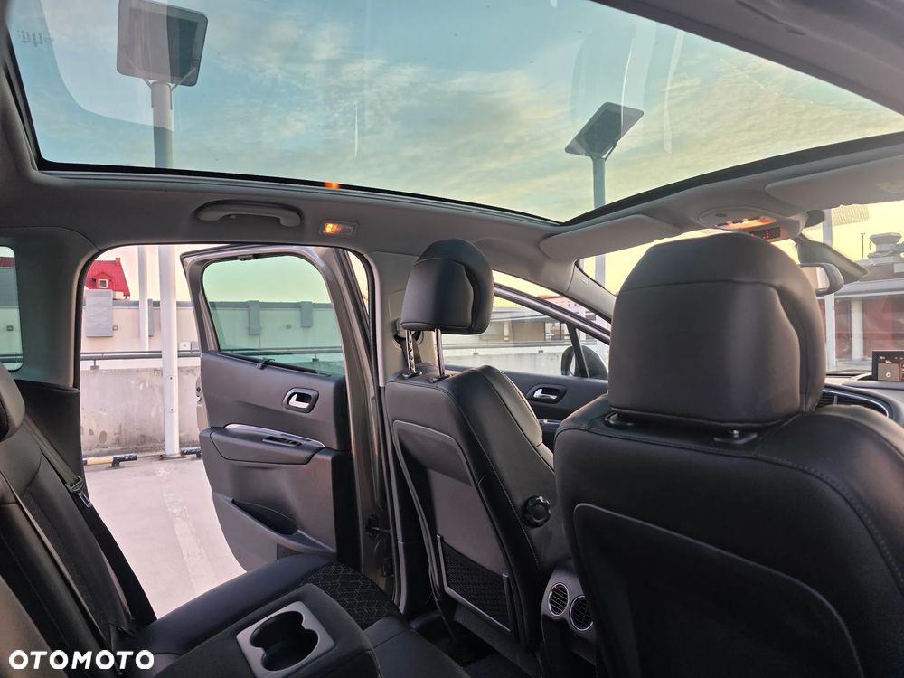 Peugeot 3008 HDi FAP 150 Allure - 18