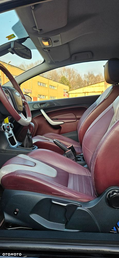 Ford Fiesta 1.4 Titanium - 13