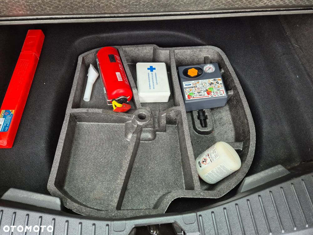 Ford Grand C-MAX 1.5 EcoBoost Start-Stopp-System Titanium - 10