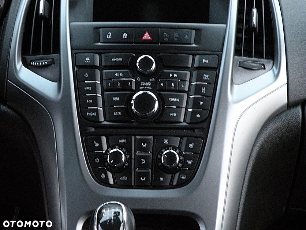 Opel Astra 1.6 Cosmo - 27