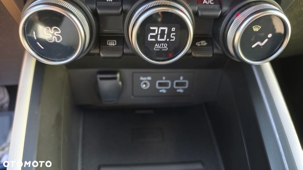 Renault Clio - 24