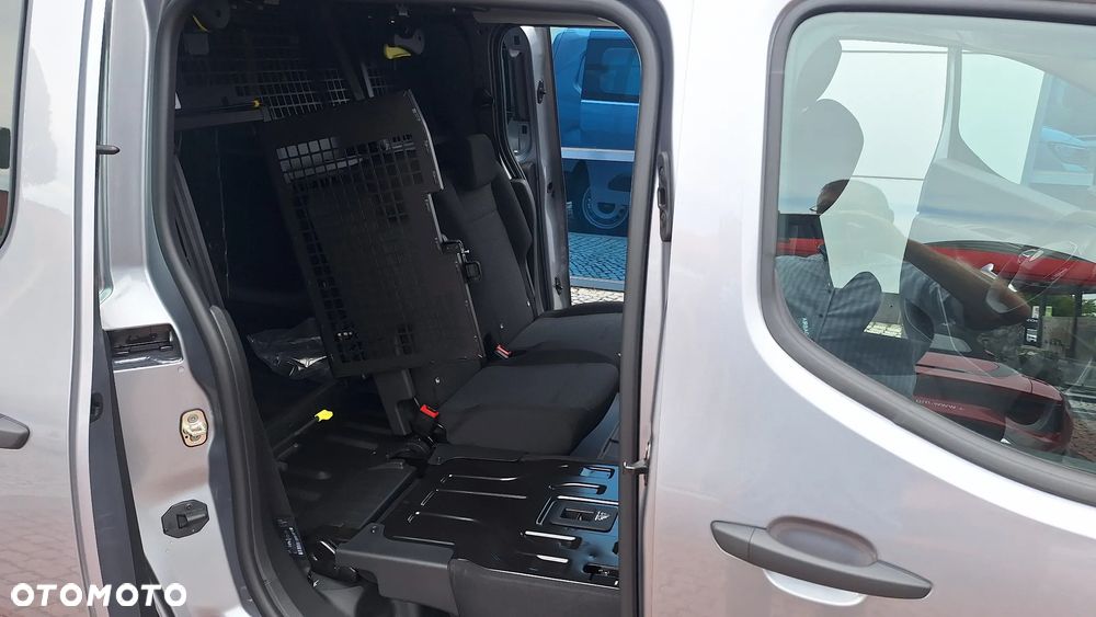 Peugeot Partner Furgon 5-miejscowy BlueHDi 130 KM S&S EAT8 Wiele możliwości - 13