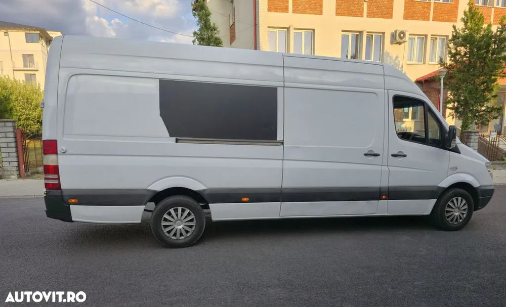 Mercedes-Benz Sprinter - 11