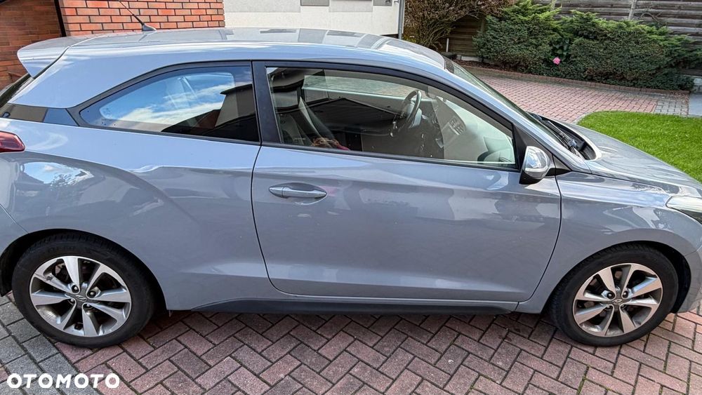 Hyundai I20 2015 photo 2