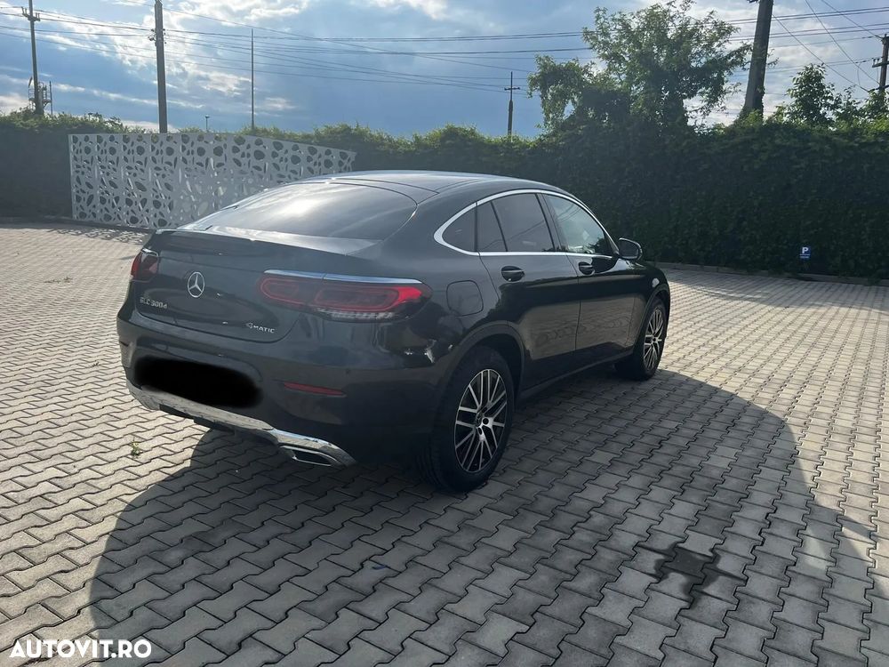Mercedes-Benz GLC Coupe 300 d 4Matic 9G-TRONIC - 3