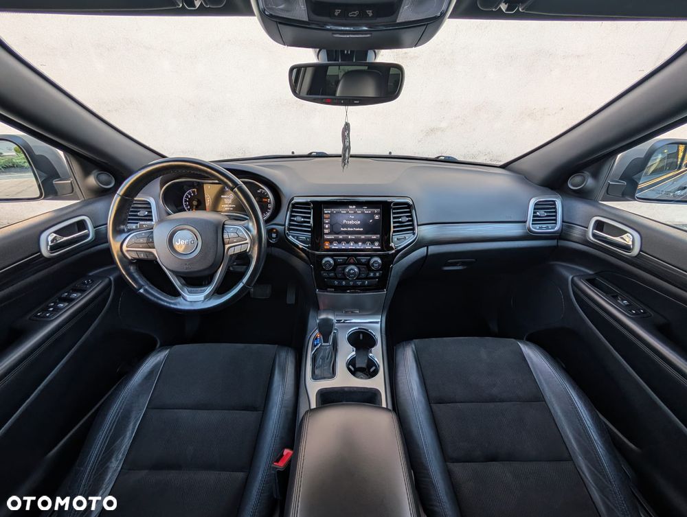 Jeep Grand Cherokee - 8