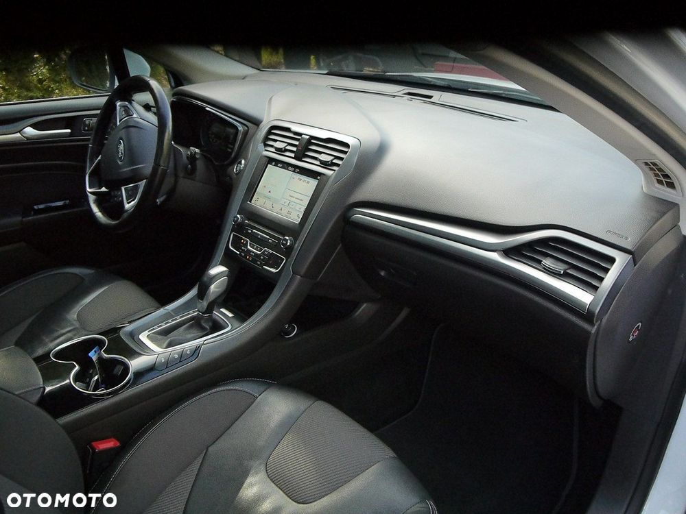 Ford Mondeo 2.0 TDCi Titanium X - 31