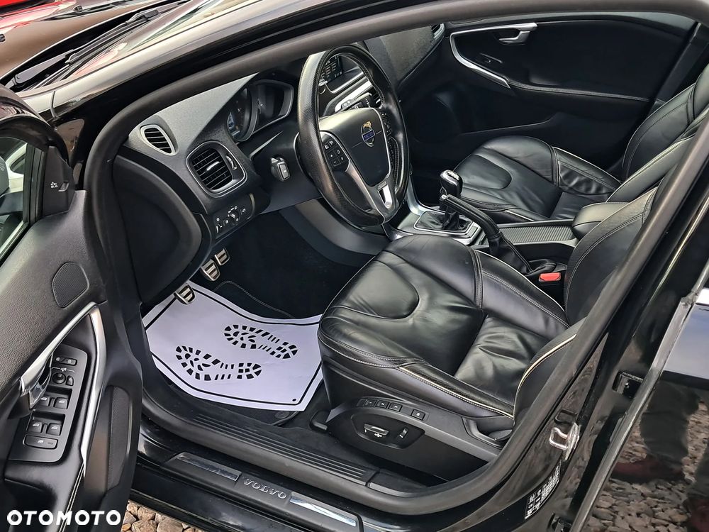Volvo V40 D2 RDesign - 13