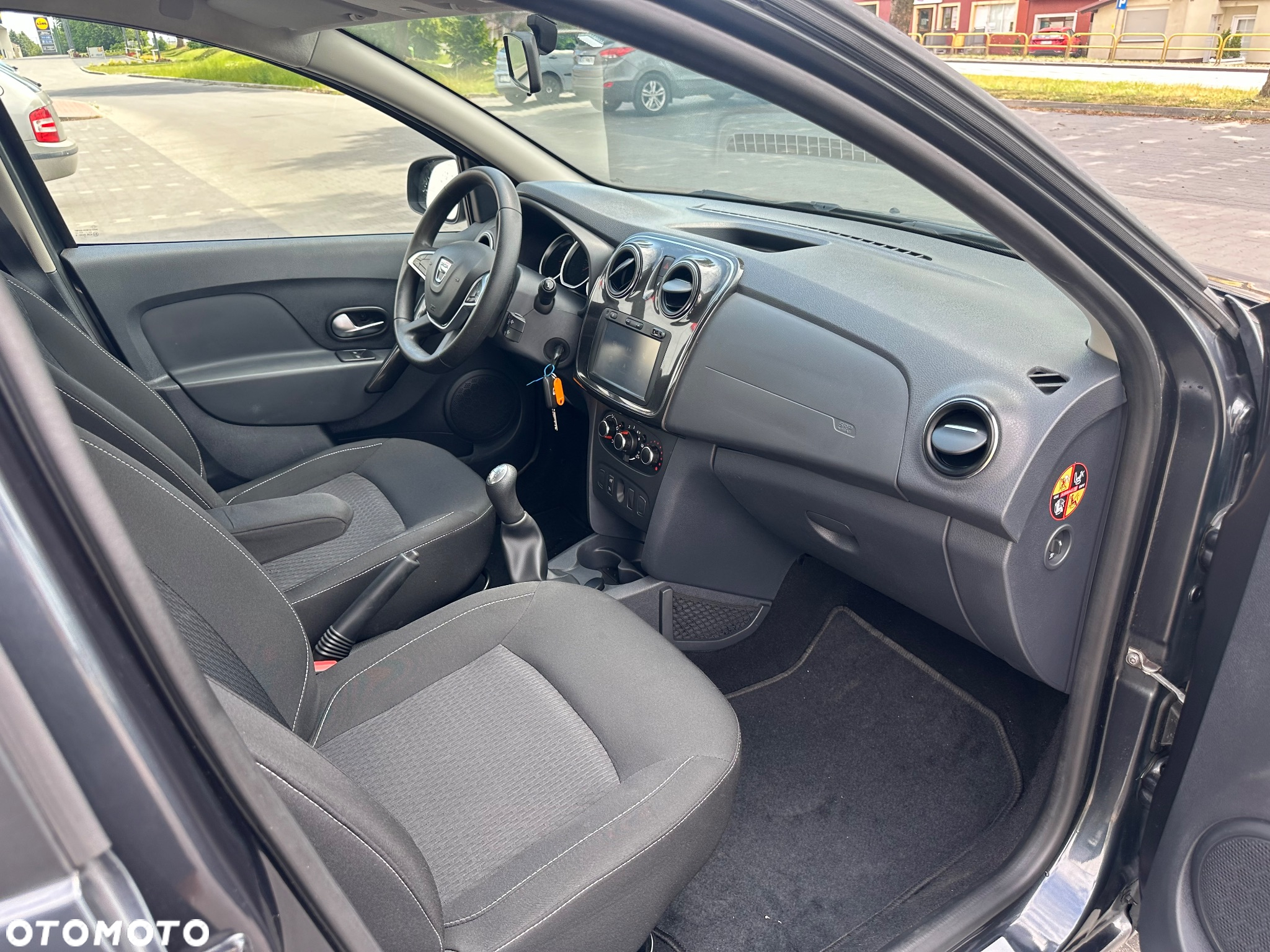 Dacia Sandero - 17
