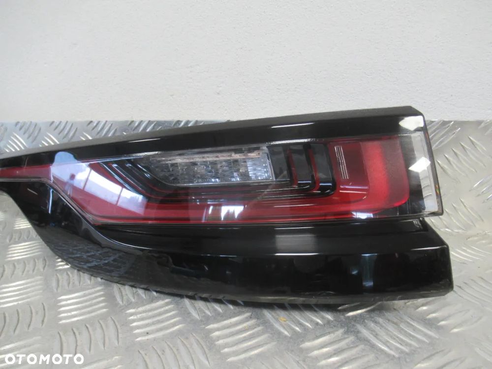 LAMPA TYLNA TYŁ LEWA RANGE ROVER VELAR LED 2017- - 4