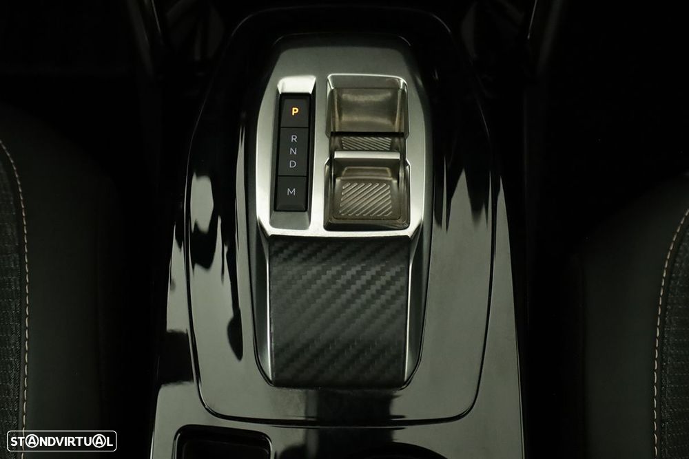 Peugeot 2008 1.2 PureTech Allure EAT8 - 15