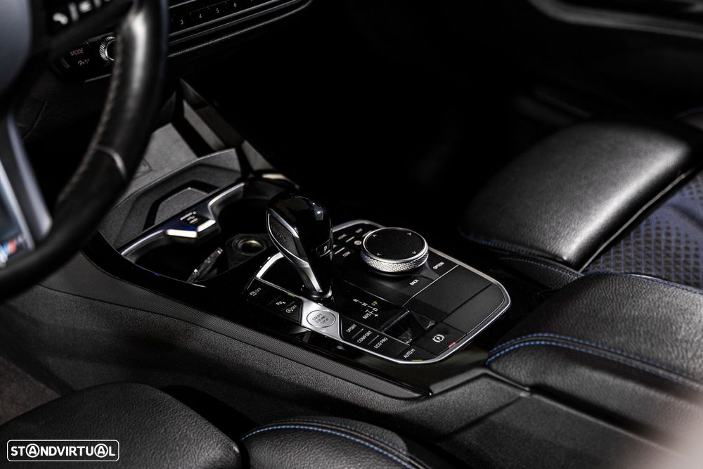 BMW 118 i Pack Desportivo M Auto - 21