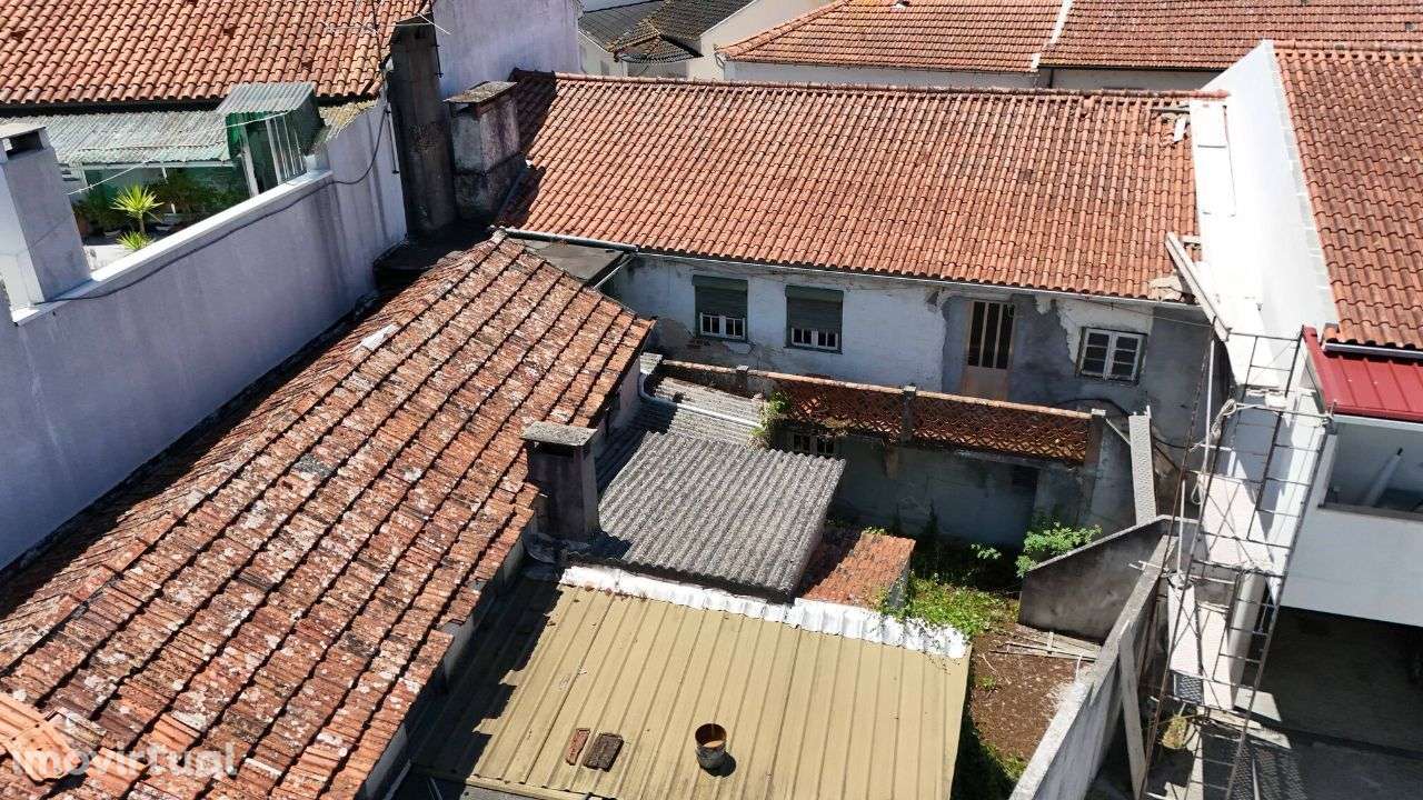 Prédio localizado em Louriçal, Pombal - Grande imagem: 4/20