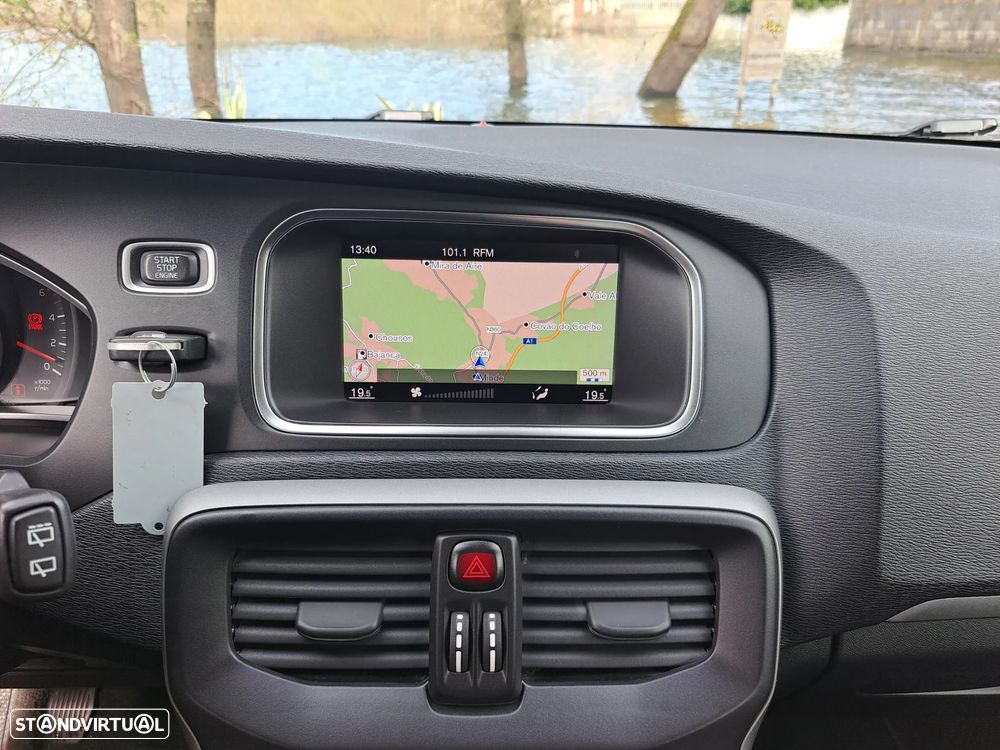 Volvo V40 D2 Kinetic - 23