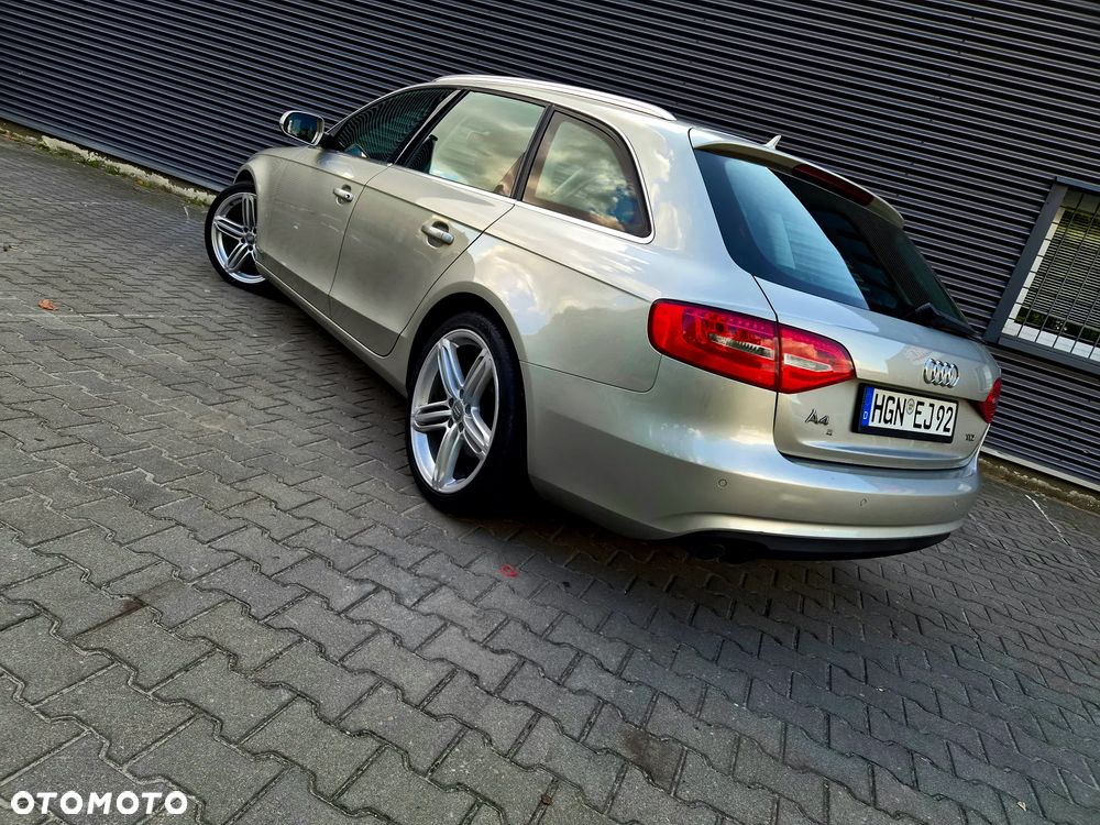Audi A4 Avant 2.0 TDI DPF clean diesel Attraction - 16