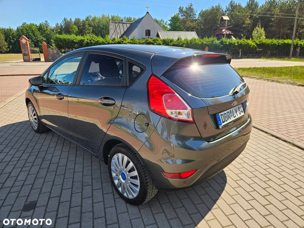 Ford Fiesta 1.25 Titanium EU5 - 6