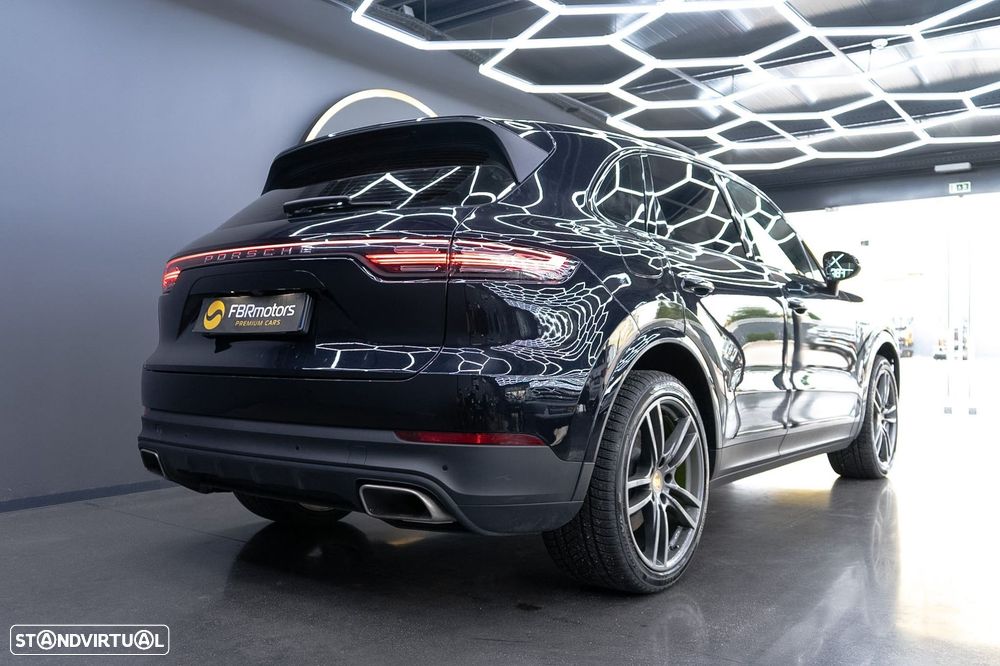 Porsche Cayenne Coupé E-Hybrid - 11