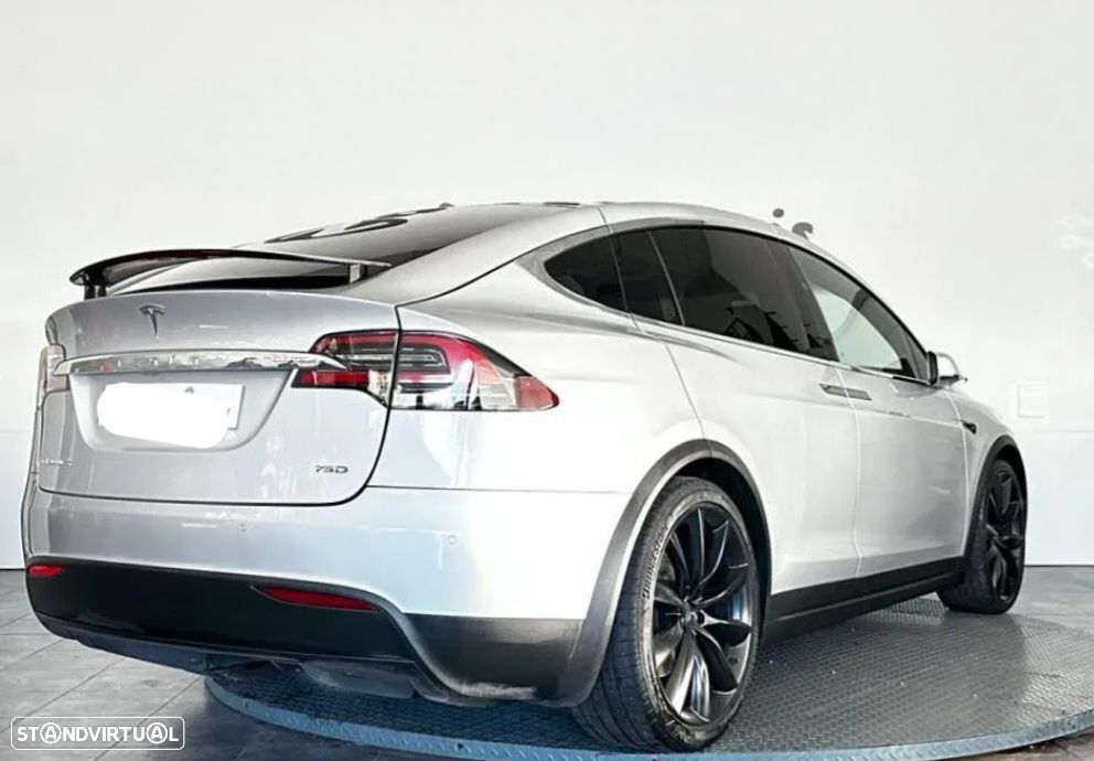 Tesla Model X Standard Range - 11