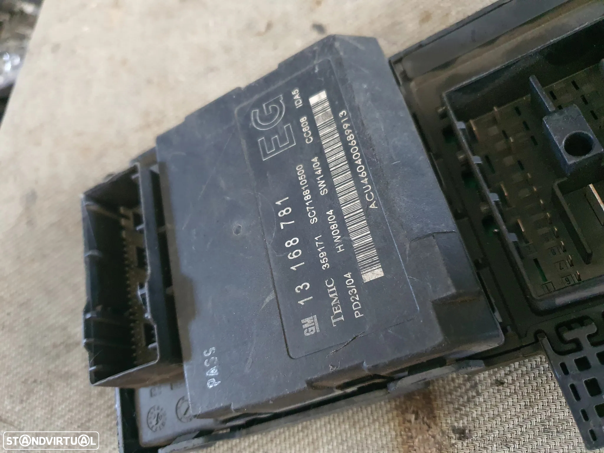 CAIXA FUSIVEIS OPEL VECTRA / 13181984 - 3