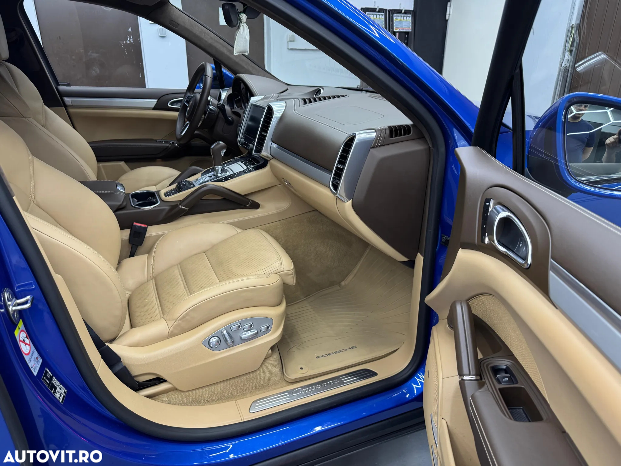 Porsche Cayenne 3.0 L - 35