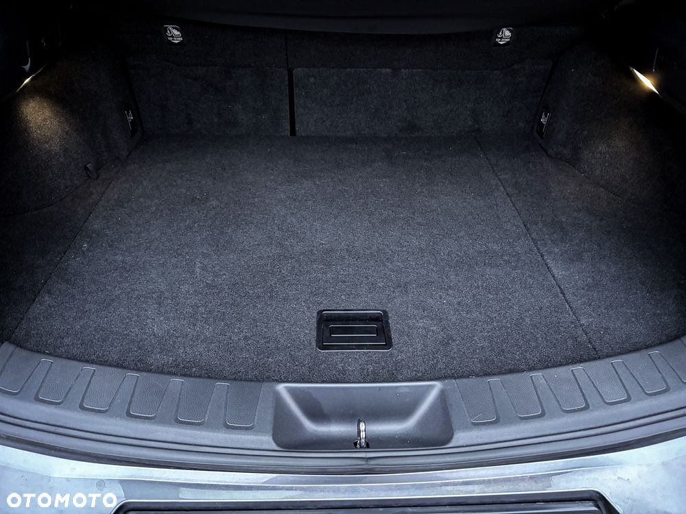 Lexus UX 250h Executive Line - 12