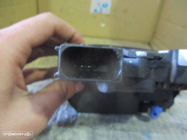 Fecho 51905681 FIAT GRANDE PUNTO 2012 FD 6 PINOS FIAT GRANDE PUNTO 2015 1.3JTD 84CV 5P PRETO F DRT 6 PINOS - 4