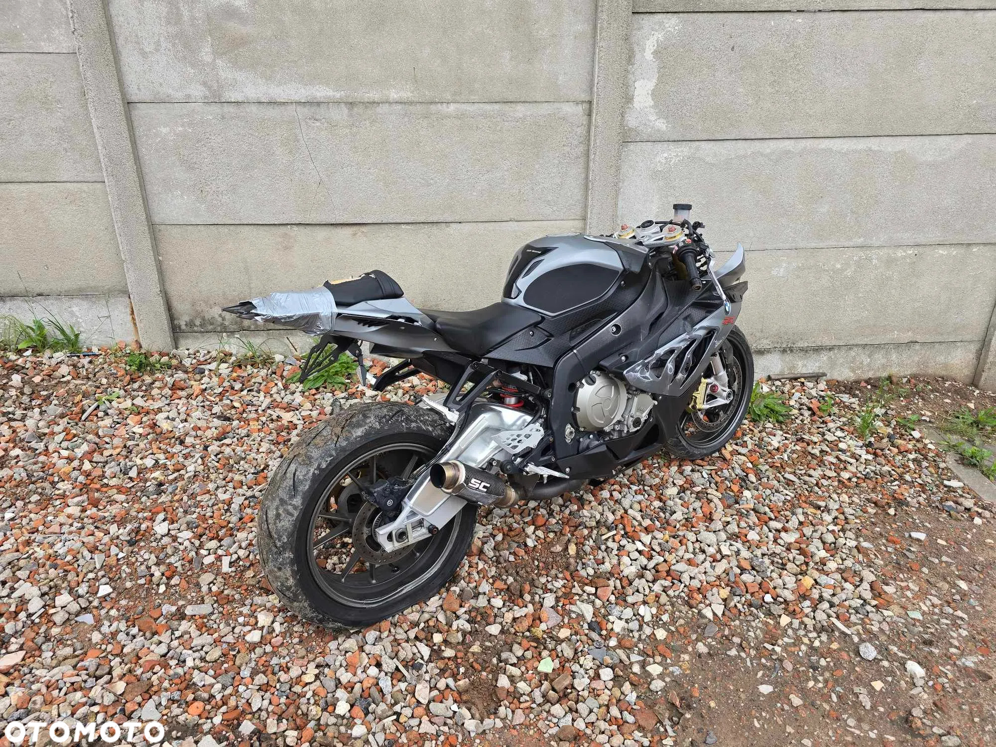 BMW S - 13