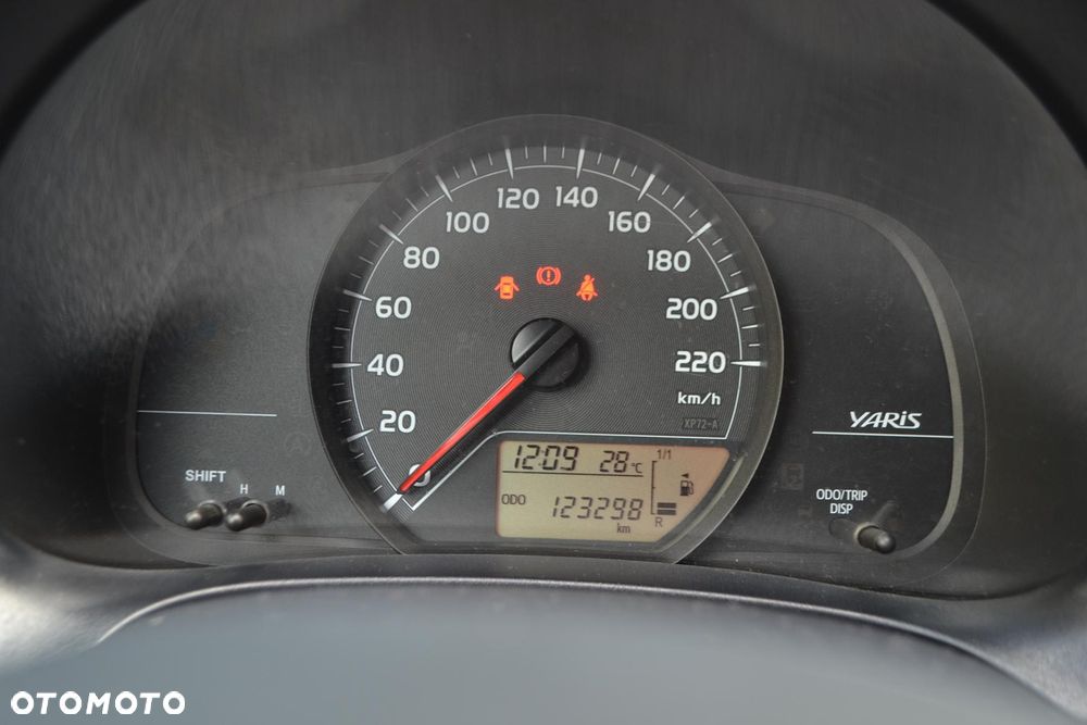 Toyota Yaris 1.33 Premium - 15