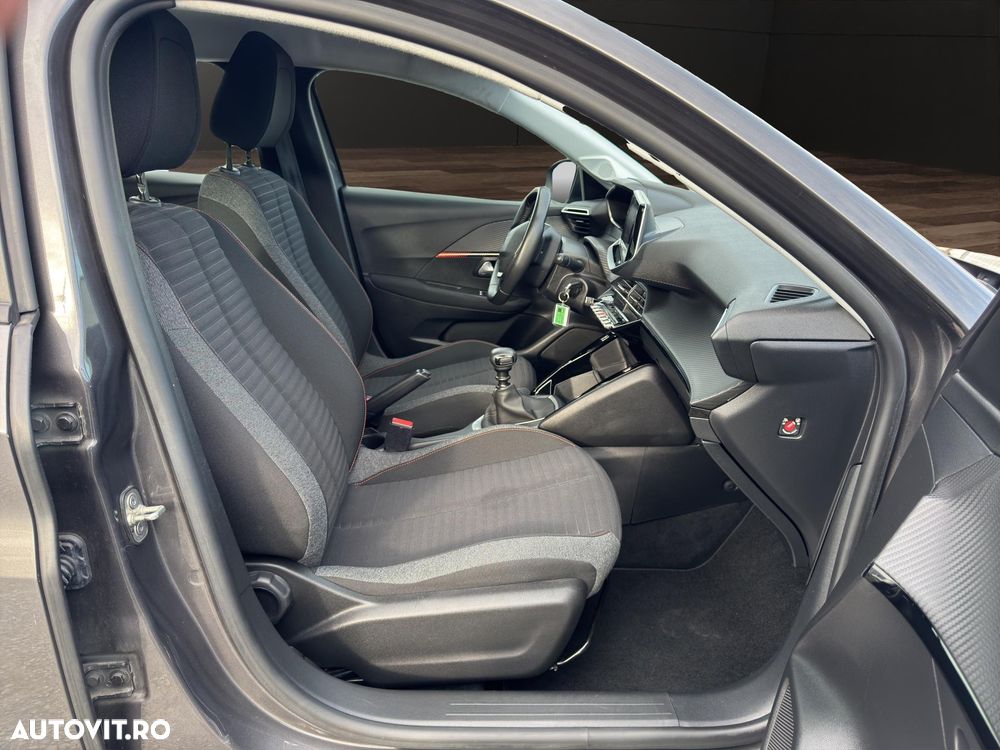 Peugeot 208 PureTech 100 Business - 10