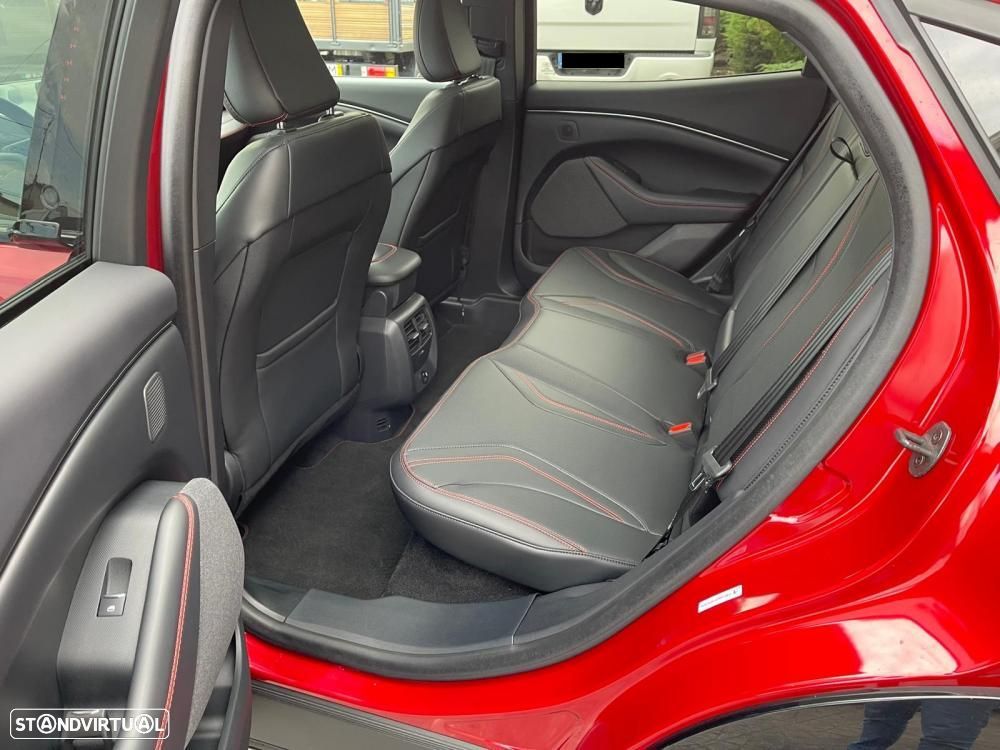 Ford Mustang Mach-E 87 kWh Premium AWD - 27