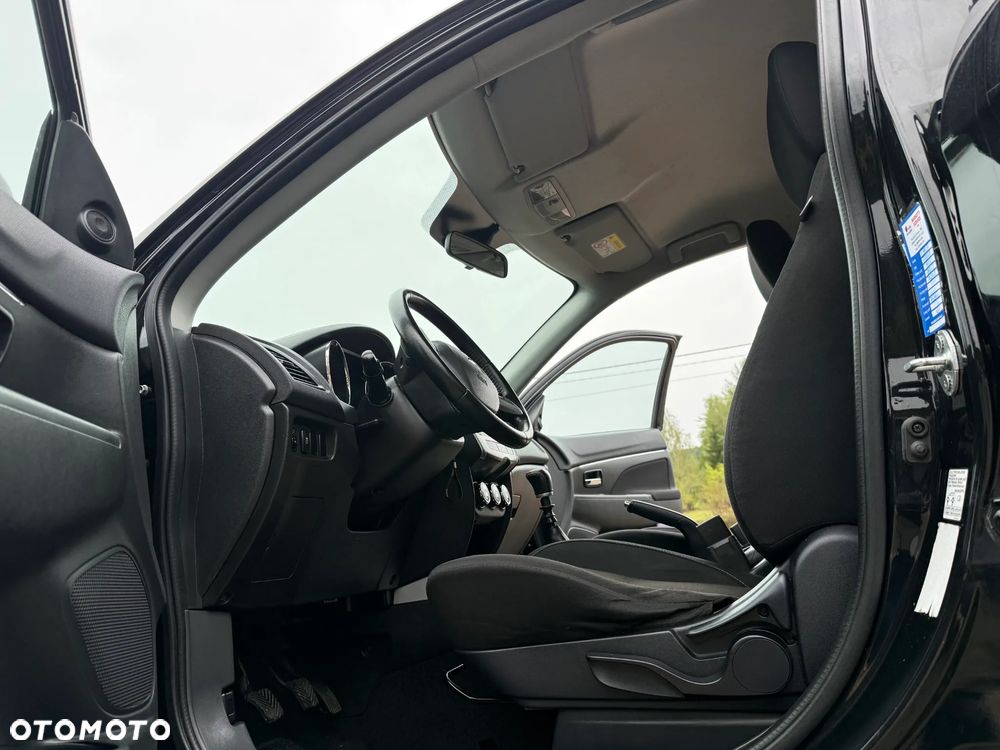Mitsubishi ASX 1.8 DI-D 2WD Inform - 16